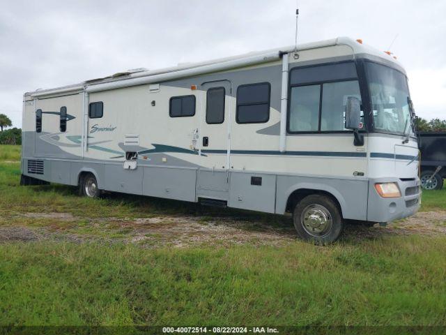  Salvage Workhorse Custom Cha Motorhome Chassis