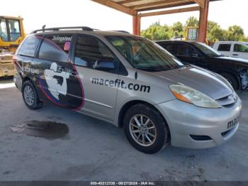  Salvage Toyota Sienna