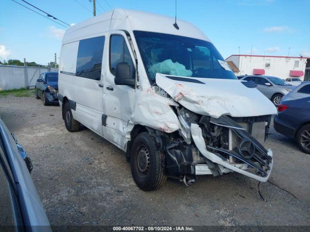  Salvage Mercedes-Benz Sprinter 2500