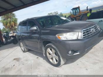  Salvage Toyota Highlander