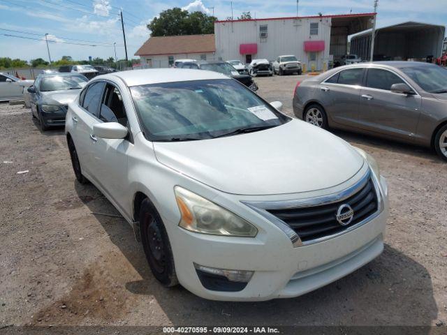  Salvage Nissan Altima