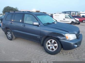  Salvage Toyota Highlander