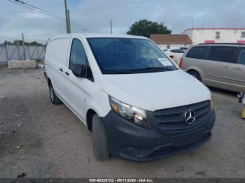  Salvage Mercedes-Benz Metris