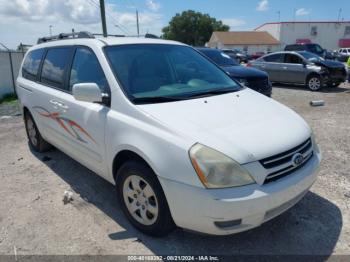  Salvage Kia Sedona