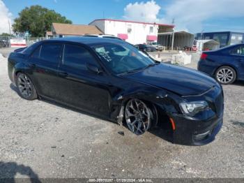  Salvage Chrysler 300