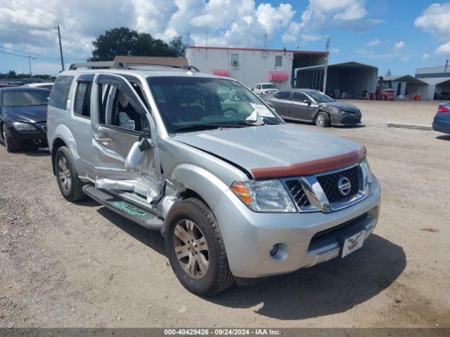  Salvage Nissan Pathfinder