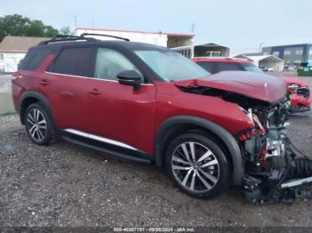  Salvage Nissan Pathfinder