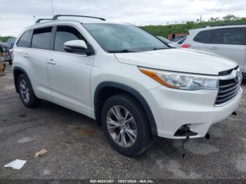  Salvage Toyota Highlander