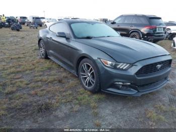  Salvage Ford Mustang