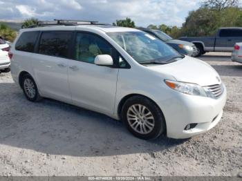  Salvage Toyota Sienna