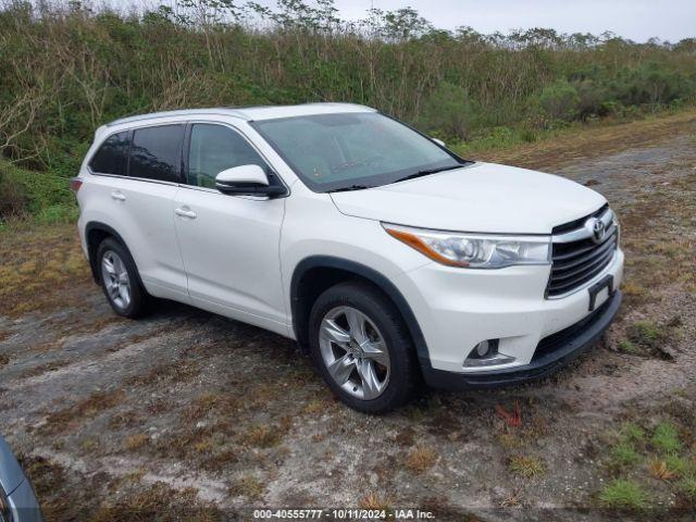  Salvage Toyota Highlander