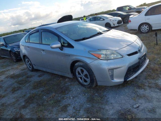  Salvage Toyota Prius