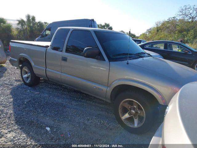  Salvage Chevrolet S-10