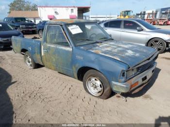  Salvage Nissan 720