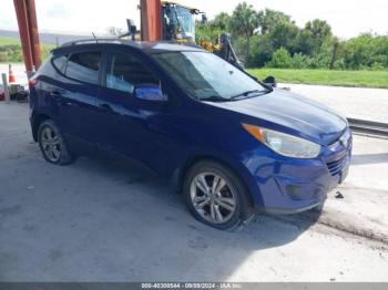  Salvage Hyundai TUCSON