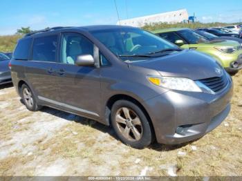  Salvage Toyota Sienna