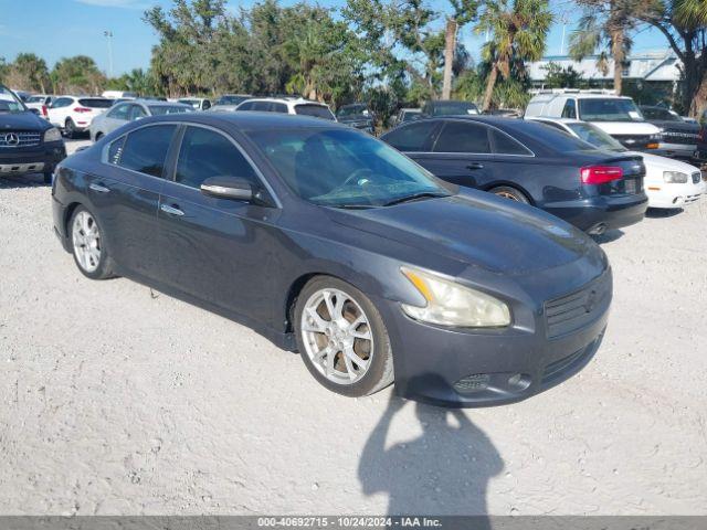  Salvage Nissan Maxima