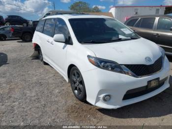  Salvage Toyota Sienna