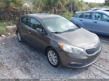  Salvage Kia Forte