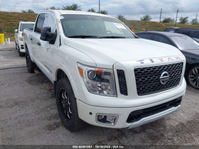  Salvage Nissan Titan