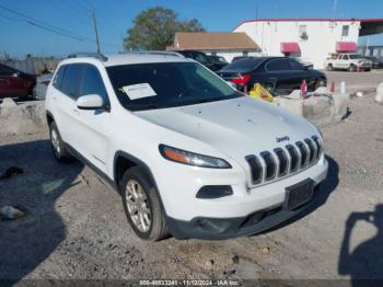  Salvage Jeep Cherokee