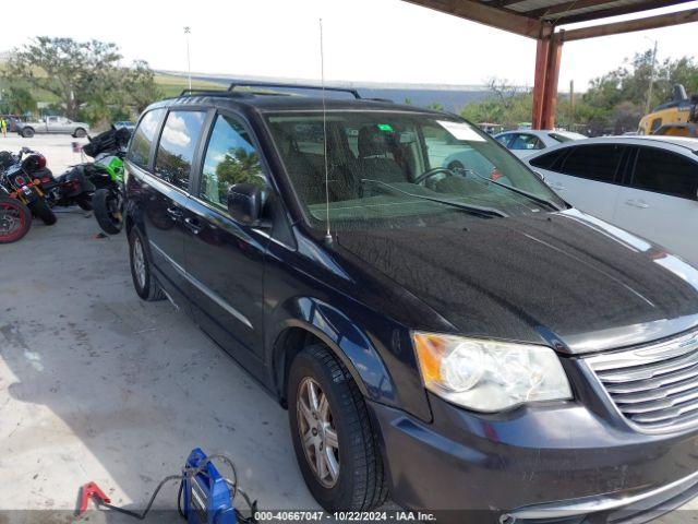  Salvage Chrysler Town & Country