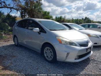  Salvage Toyota Prius v