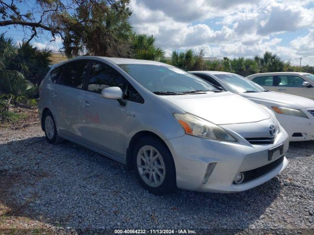  Salvage Toyota Prius v