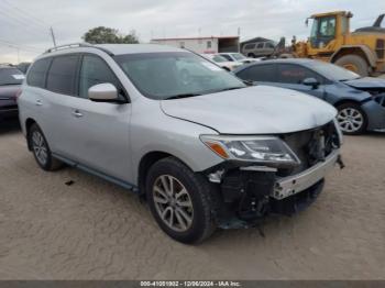  Salvage Nissan Pathfinder