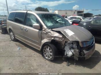  Salvage Chrysler Town & Country