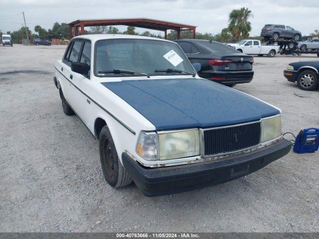  Salvage Volvo 240