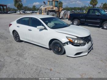  Salvage Nissan Altima