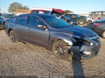  Salvage Nissan Altima