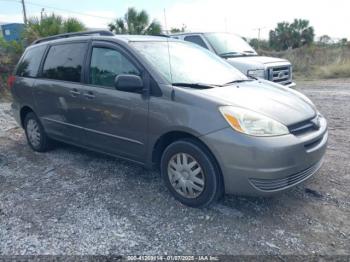  Salvage Toyota Sienna