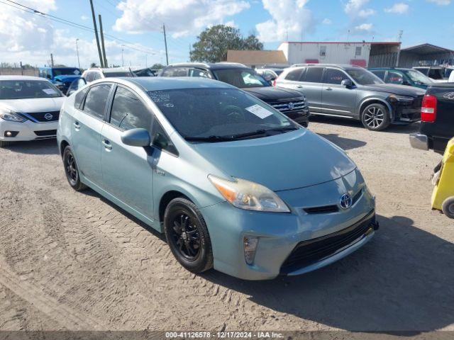  Salvage Toyota Prius