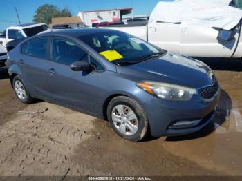  Salvage Kia Forte