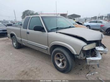  Salvage Chevrolet S-10