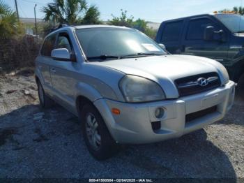  Salvage Hyundai TUCSON