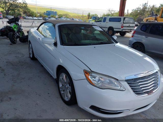  Salvage Chrysler 200