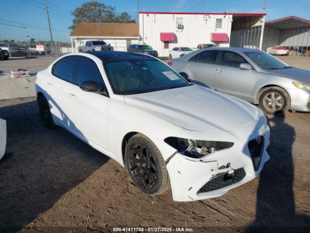  Salvage Alfa Romeo Giulia