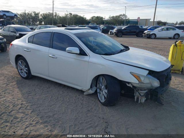  Salvage Nissan Maxima