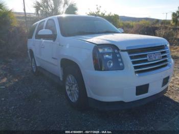  Salvage GMC Yukon