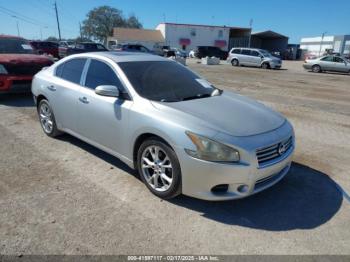  Salvage Nissan Maxima