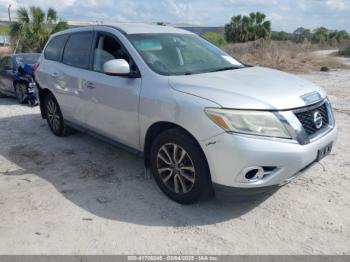  Salvage Nissan Pathfinder