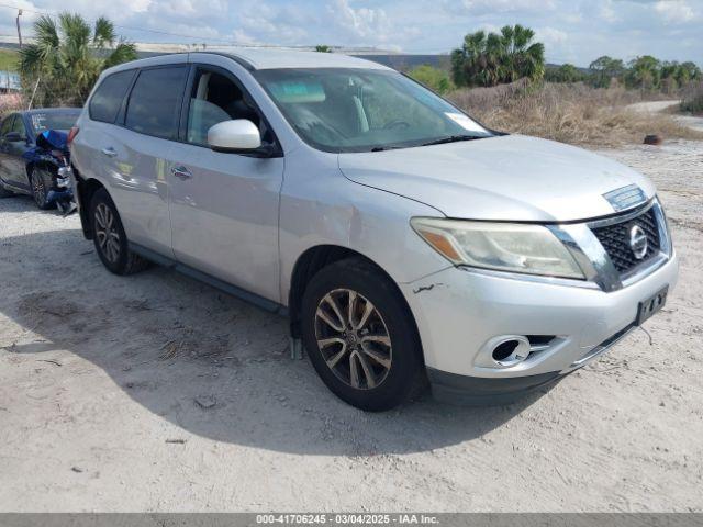  Salvage Nissan Pathfinder