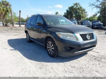  Salvage Nissan Pathfinder