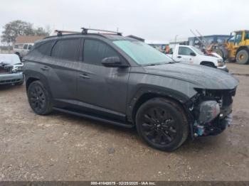  Salvage Hyundai TUCSON