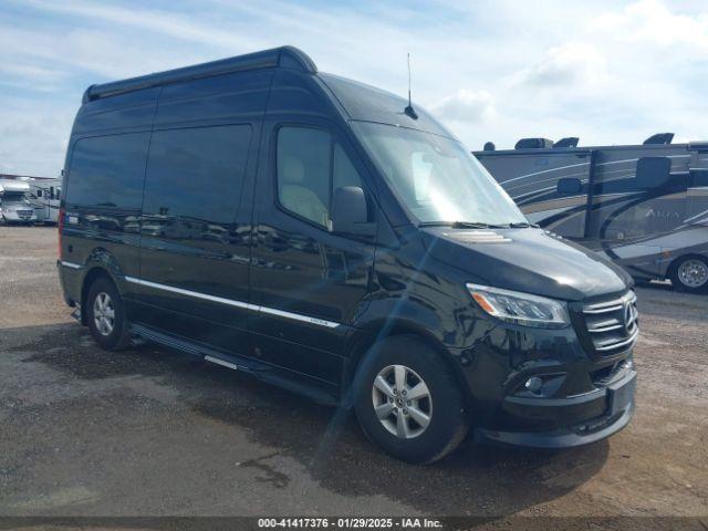  Salvage Mercedes-Benz Sprinter 2500