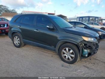  Salvage Kia Sorento