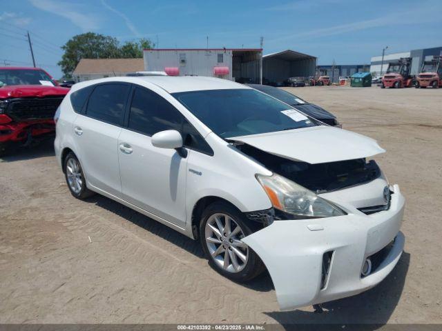  Salvage Toyota Prius v